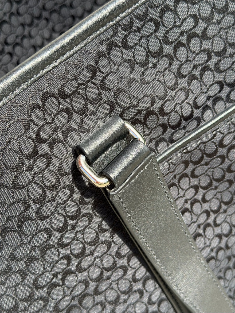 Coach Black Signature Canvas Tote with Leather Straps and Luggage Tag 22Wx14Hx6D - Picture 5 of 7